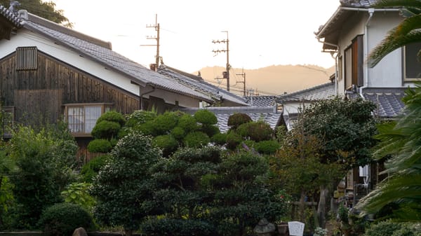 Sakoshi Walk (坂越)